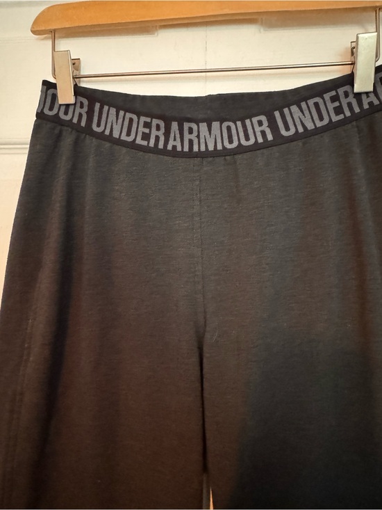 Under Armour Pants - Under Armour Black Performance 3/4 Pants